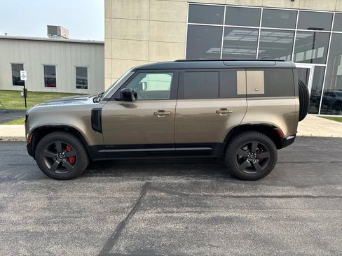 Used 2020 Land Rover Defender 110 X AWD/4WD image 2