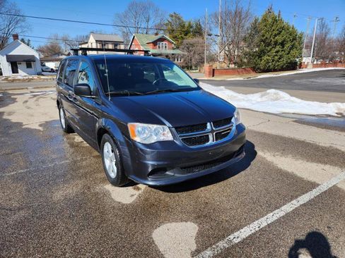 Used 2013 Dodge Grand Caravan SE image 8