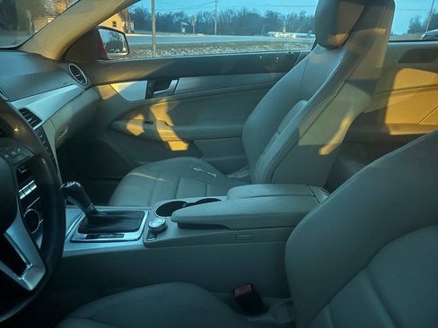 Used 2013 Mercedes-Benz C 250 Coupe image 11