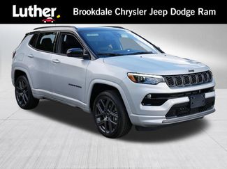 Used 2025 Jeep Compass Limited w/ High Altitude Package AWD/4WD video 1