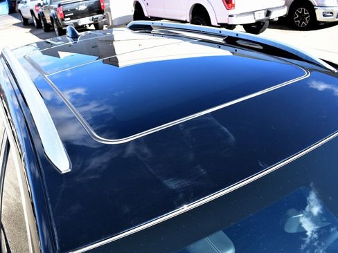 Used 2024 GMC Terrain Denali w/ Denali Premium Package image 8