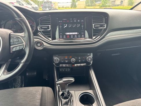 Used 2022 Dodge Durango SXT w/ Anodized Platinum Package RWD image 23