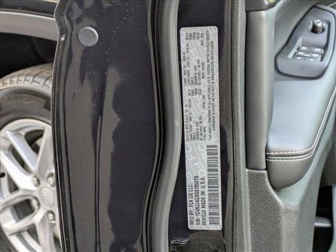 New 2025 Jeep Grand Cherokee L Laredo w/ Luxury Tech Group I image 20