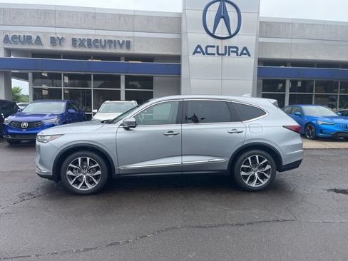 Used 2023 Acura MDX SH-AWD w/ Technology Package image 45