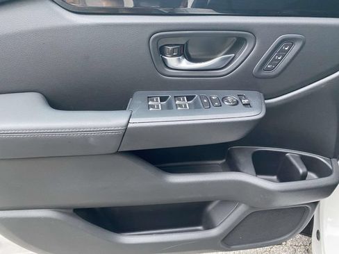Used 2025 Honda Pilot EX-L image 15