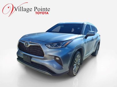 Certified 2022 Toyota Highlander Platinum