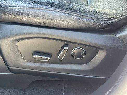 Used 2020 Ford Explorer Limited w/ Hybrid Equipment Group 310A image 11