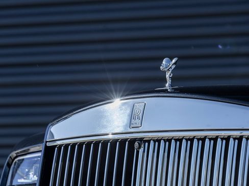 Used 2025 Rolls-Royce Cullinan image 22