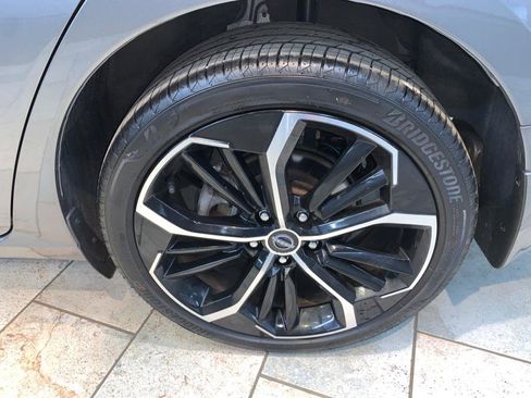 Used 2023 Nissan Altima 2.5 SR w/ SR Premium Package AWD/4WD image 14