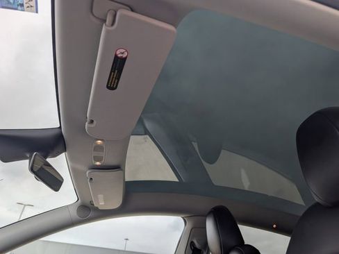 Used 2023 Tesla Model Y Long Range AWD/4WD image 16