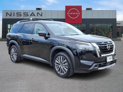 Certified 2025 Nissan Pathfinder SL w/ SL Premium Package