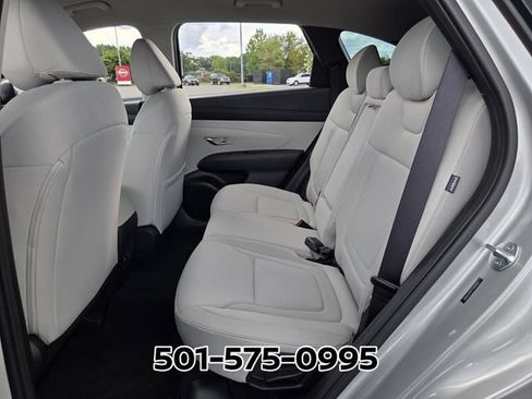 Used 2026 Hyundai Tucson SE FWD image 11