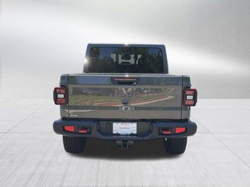 New 2026 Jeep Gladiator Rubicon w/ Technology Group AWD/4WD image 6