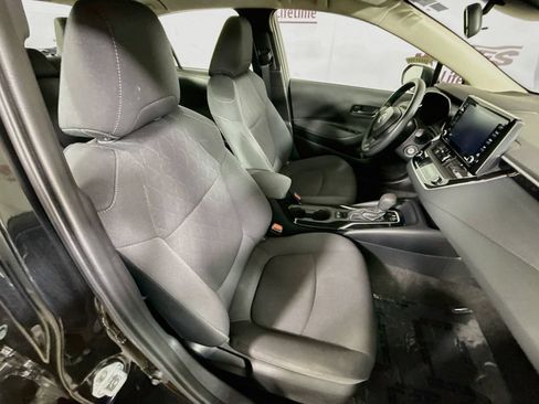 Used 2022 Toyota Corolla LE FWD image 28