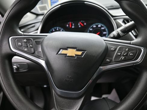 Used 2022 Chevrolet Malibu LT image 39