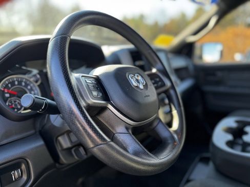 Used 2022 RAM 2500 Tradesman image 12