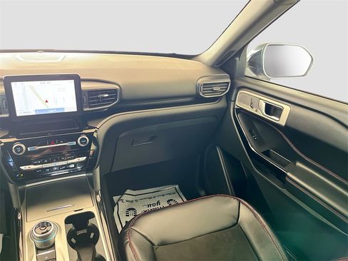 Used 2022 Ford Explorer ST-Line image 23