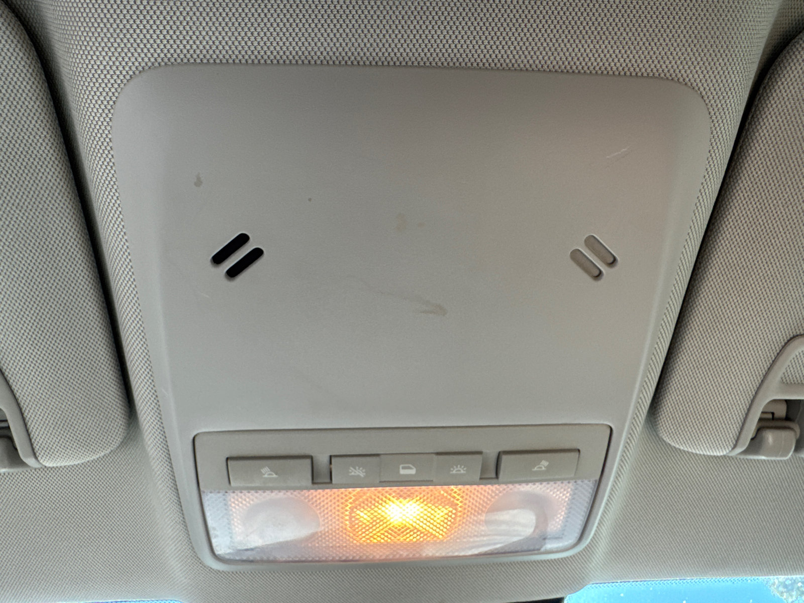 Used 2019 Buick Encore Preferred FWD image 19