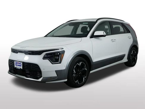 Used 2024 Kia Niro Wave w/ Wave Preserve Package FWD image 6
