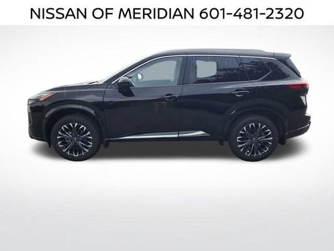 New 2026 Nissan Rogue Platinum AWD/4WD image 2