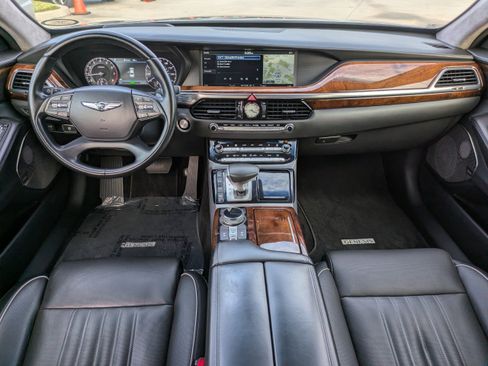 Used 2017 Genesis G90 3.3T Premium image 11