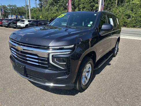 Used 2025 Chevrolet Tahoe LT RWD image 12