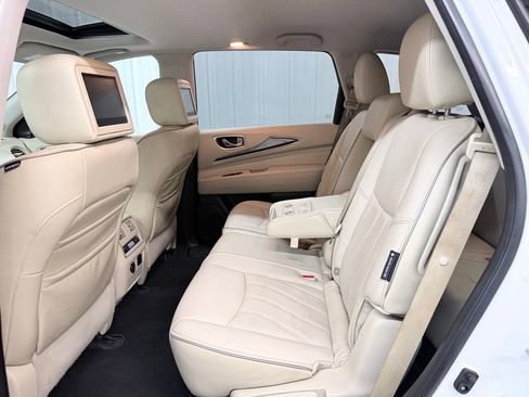 Used 2019 INFINITI QX60 Luxe w/ Essential Package FWD image 29