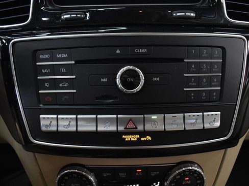 Used 2017 Mercedes-Benz GLS 550 4MATIC image 19