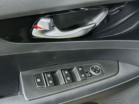 Used 2023 Kia Forte GT-Line w/ GT-Line Premium Package image 15