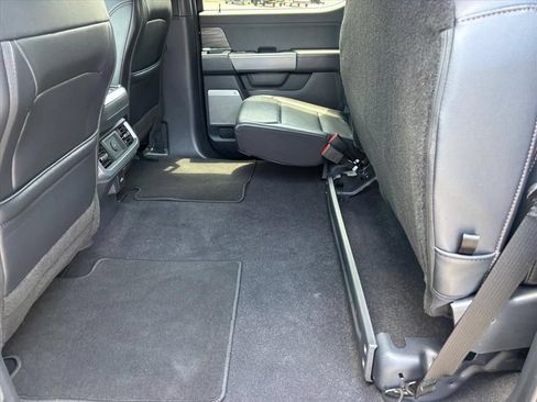 Used 2025 Ford F150 Lariat w/ Equipment Group 501A Mid AWD/4WD image 11
