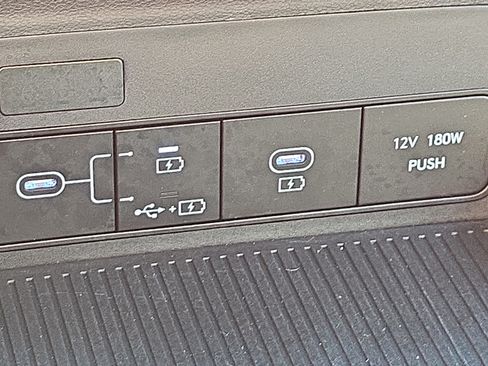 Certified 2024 Hyundai Kona SEL AWD/4WD image 30