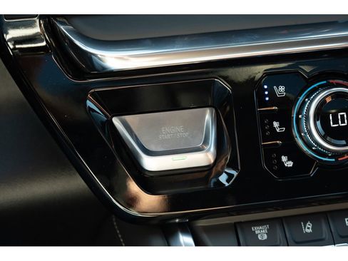 New 2026 GMC Sierra 2500 Denali Ultimate w/ LPO, Black Badging Package AWD/4WD image 30