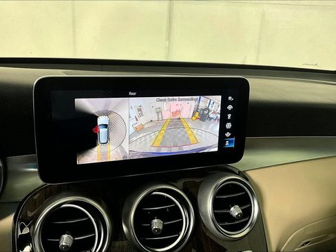 Used 2022 Mercedes-Benz GLC 300 w/ Premium Package Lite image 21