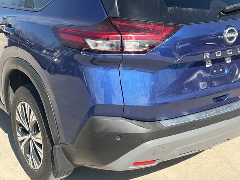 Used 2023 Nissan Rogue SV image 13