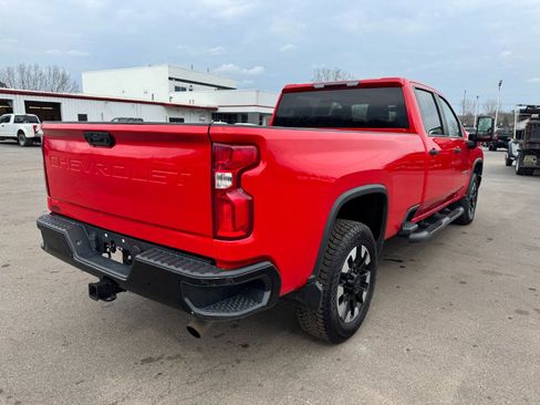 Used 2020 Chevrolet Silverado 2500 Custom w/ Custom Value Package image 5