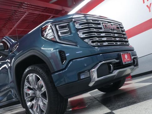 Used 2024 GMC Sierra 1500 Denali AWD/4WD image 40