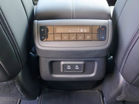 New 2026 Nissan Pathfinder SL FWD image 16