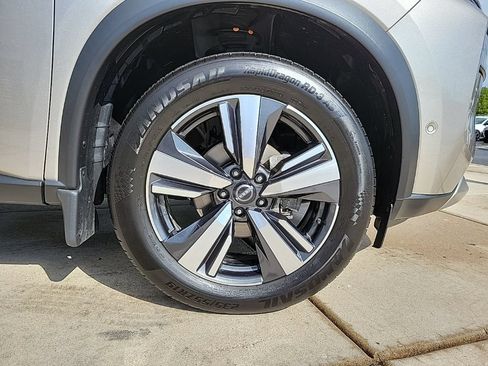 Used 2023 Nissan Rogue Platinum w/ Platinum Premium Package AWD/4WD image 9