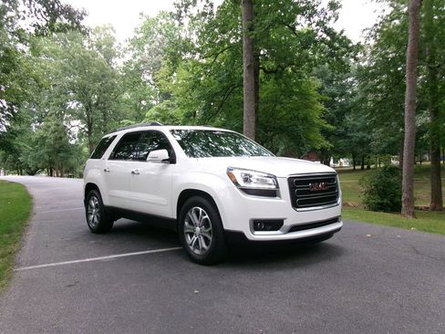 Used 2014 GMC Acadia SLT FWD image 3