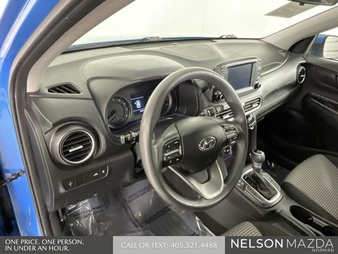 Used 2021 Hyundai Kona SE image 32