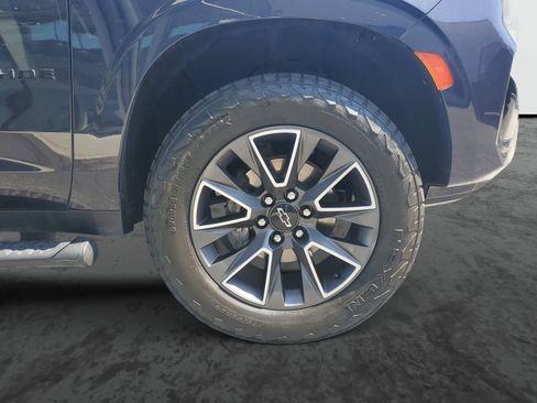 Used 2023 Chevrolet Tahoe Z71 AWD/4WD image 6