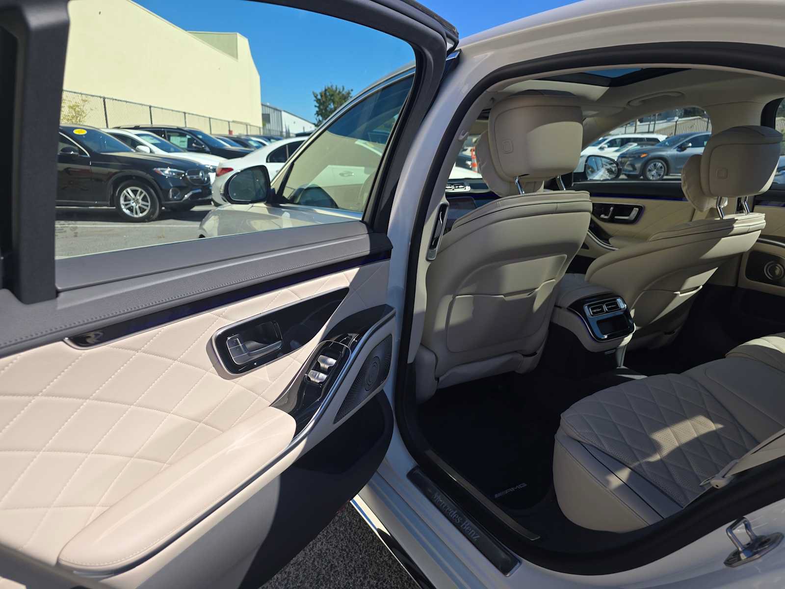 Used 2024 Mercedes-Benz S 580 4MATIC Sedan image 24