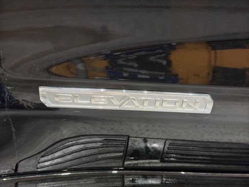 Used 2024 GMC Sierra 1500 Elevation w/ Elevation Premium Package image 12