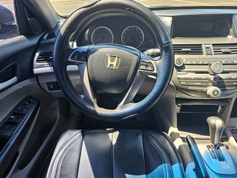 Used 2011 Honda Accord LX image 9