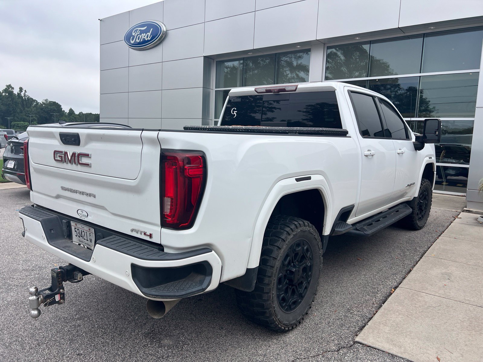 Used 2020 GMC Sierra 2500 AT4 w/ AT4 Premium Package AWD/4WD image 4