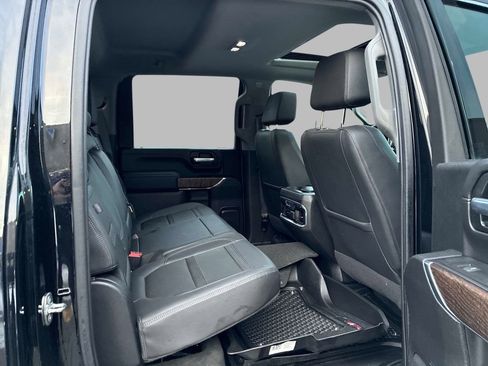 Used 2021 GMC Sierra 3500 Denali w/ Denali Black Diamond Edition image 10