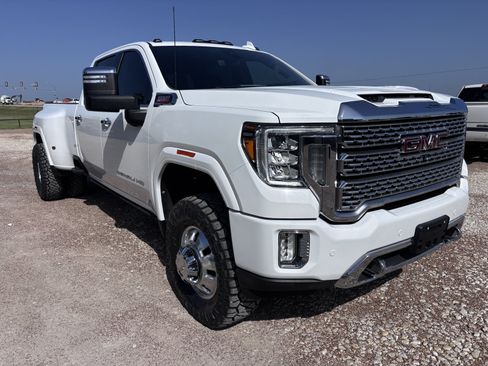 Used 2021 GMC Sierra 3500 Denali w/ Denali Ultimate Package AWD/4WD image 7