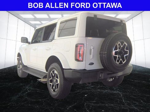Used 2025 Ford Bronco Outer Banks AWD/4WD image 8
