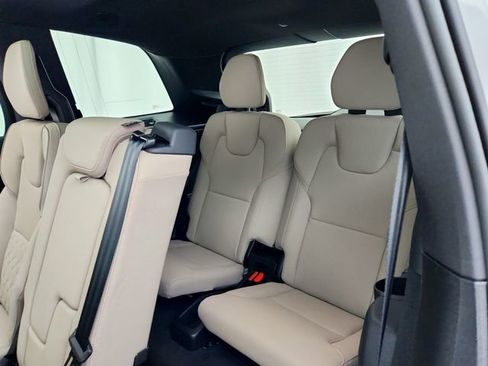 New 2025 Volvo XC90 T8 Core w/ Protection Package Premier image 28