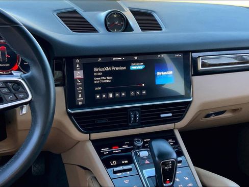 Used 2019 Porsche Cayenne image 6